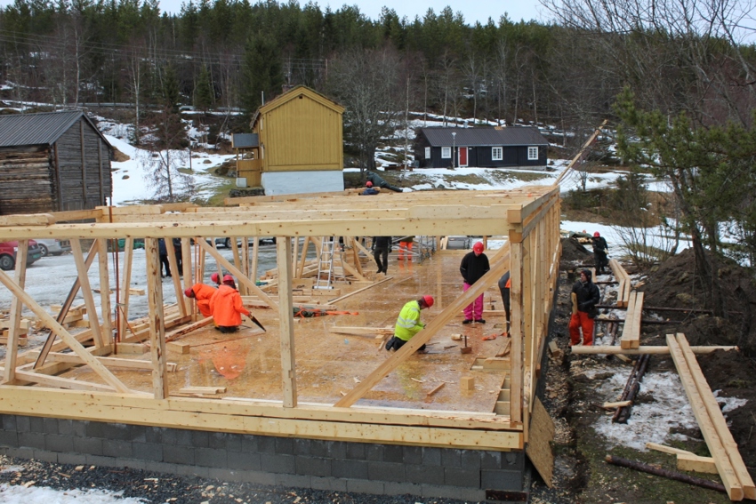 13. - 17. mars - 2017  Nybygget reises !