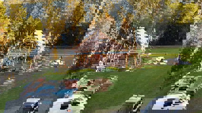 September - 2017  Taket legges